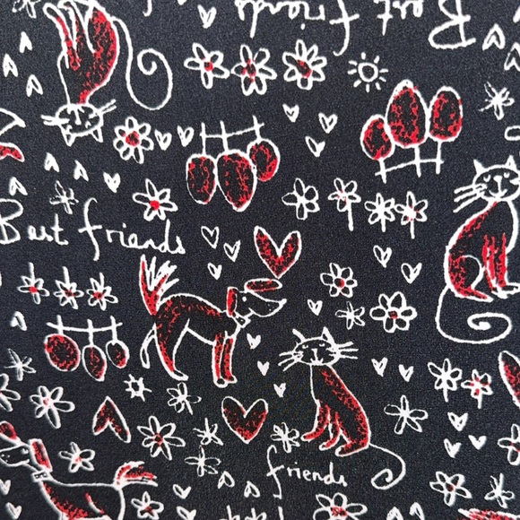 Tops - Women’s Large shirt with cats, hearts, and the words "Best Friends"